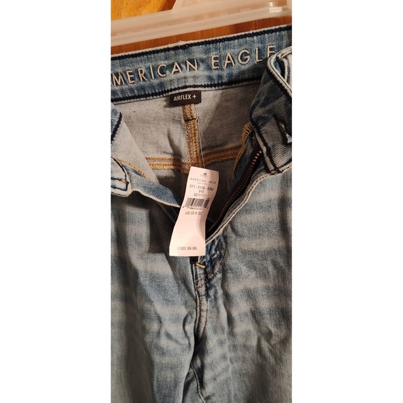 American Eagle Original Airflex + Athletic Fit Jeans Men's  Light Wash 33x32 - Picture 3 of 4